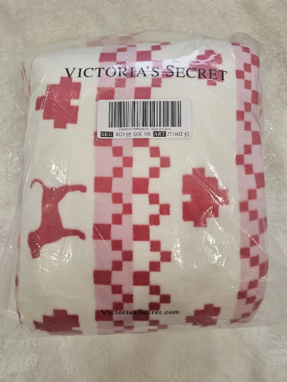 Victoria's Secret Pink & White Plush Throw Blanket 50x60